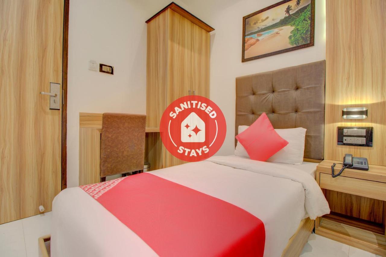 Oyo 76180 Hotel Meriton Mumbai Eksteriør bilde