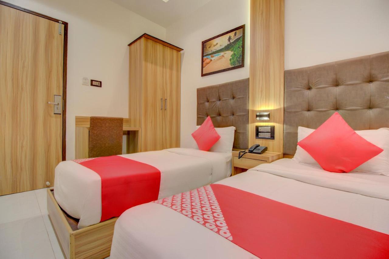 Oyo 76180 Hotel Meriton Mumbai Eksteriør bilde